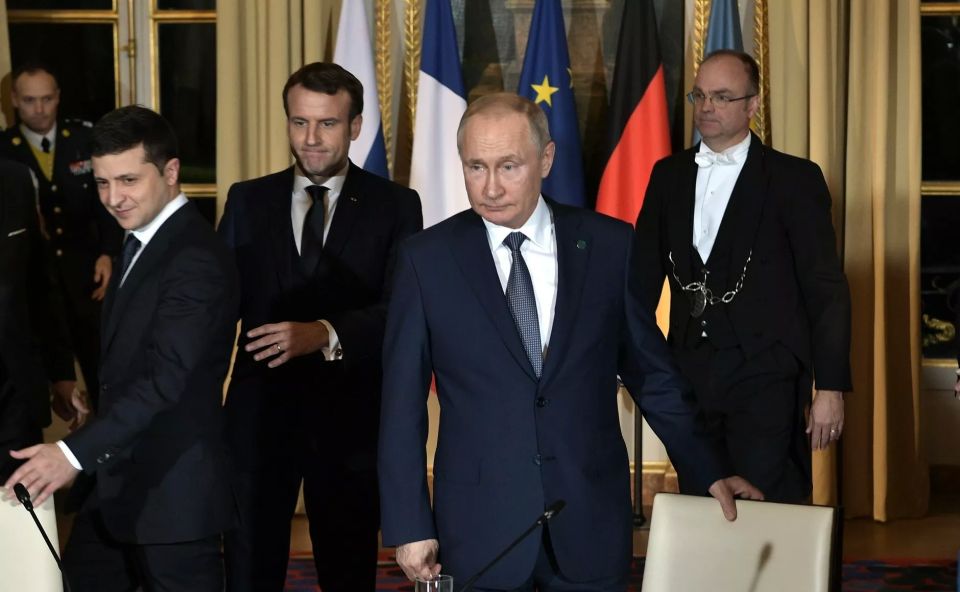 Психотерапевт Панкратов проанализировал поведение Зеленского на встрече с Путиным в 2019 году: «Мечта маленького мальчика сбылась»