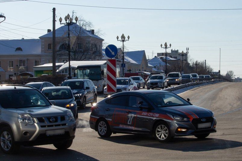 Поставьте автохама на место: как заставить водителя не прижиматься и не подрезать
