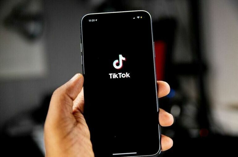 TikTok  :   