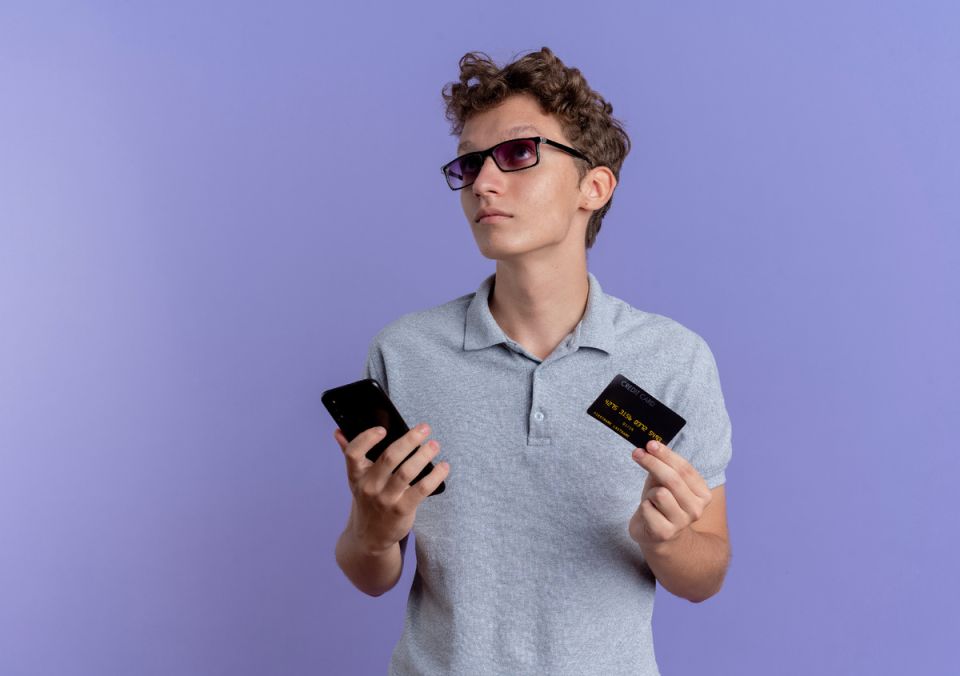 Как ваши деньги становятся жертвами банковских блокировок