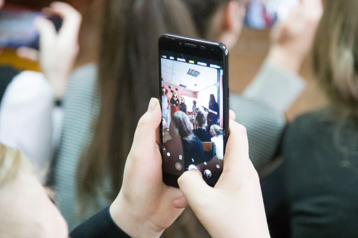 Как сэкономить заряд батареи в смартфоне: мифы и правда