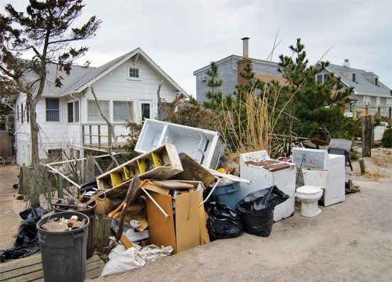 Как дачникам утилизировать мусор и не нарушить закон