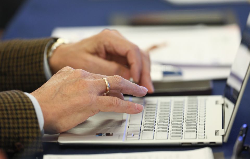 Рассуждения о штрафах: необходимость идентификации пользователей на контент 18+