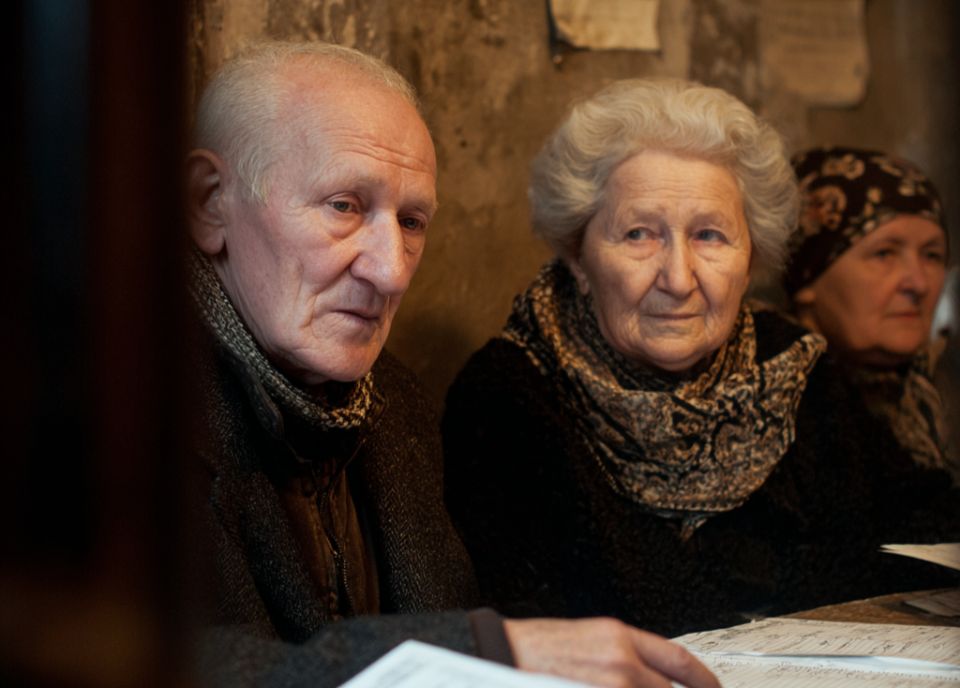 Пожилые люди под прицелом мошенников: как работает новая схема обмана с виртуальными картами