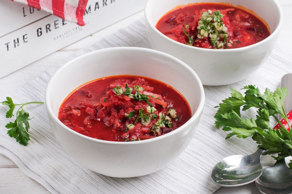 Постный борщ: Как сделать традиционное блюдо вкуснее и легче