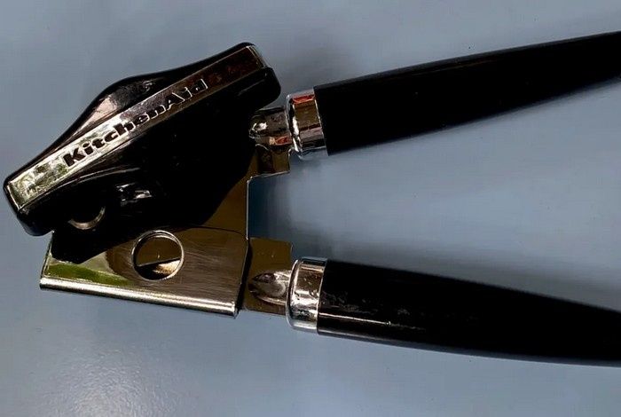 Когда и почему стоит обновить кухонные принадлежности для безопасности и вкуса