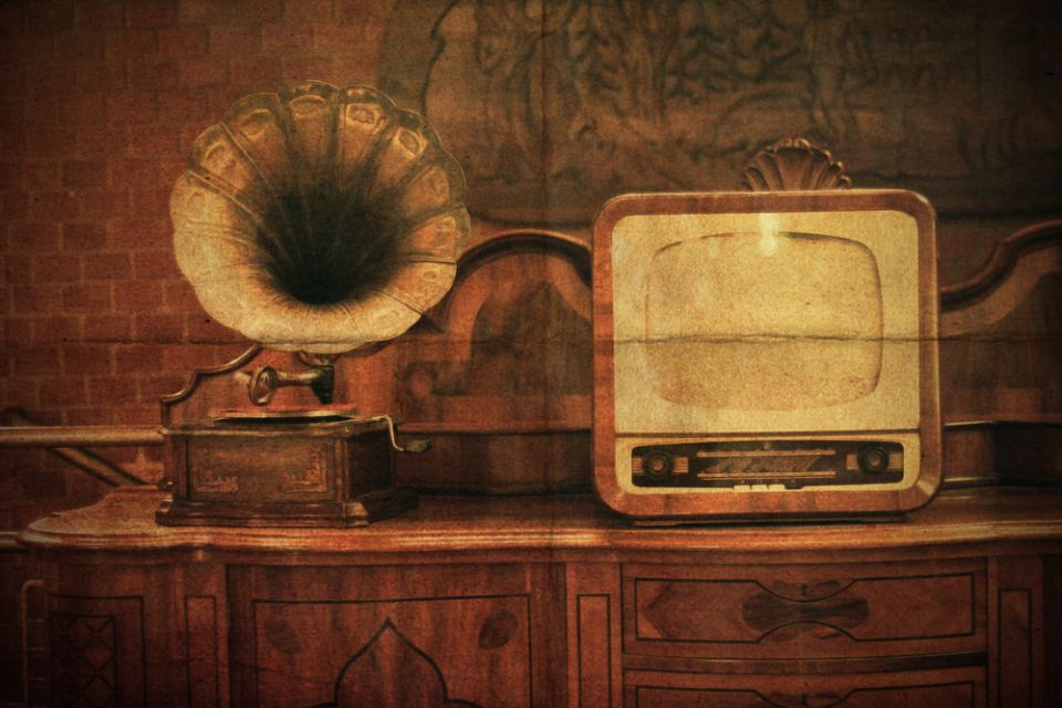 Как семьями управляют пожизненные ренты: что делать, если ухаживающий умирает первым?