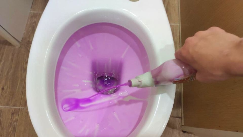 Американские хитрости: Как быстро сделать унитаз безупречно белым