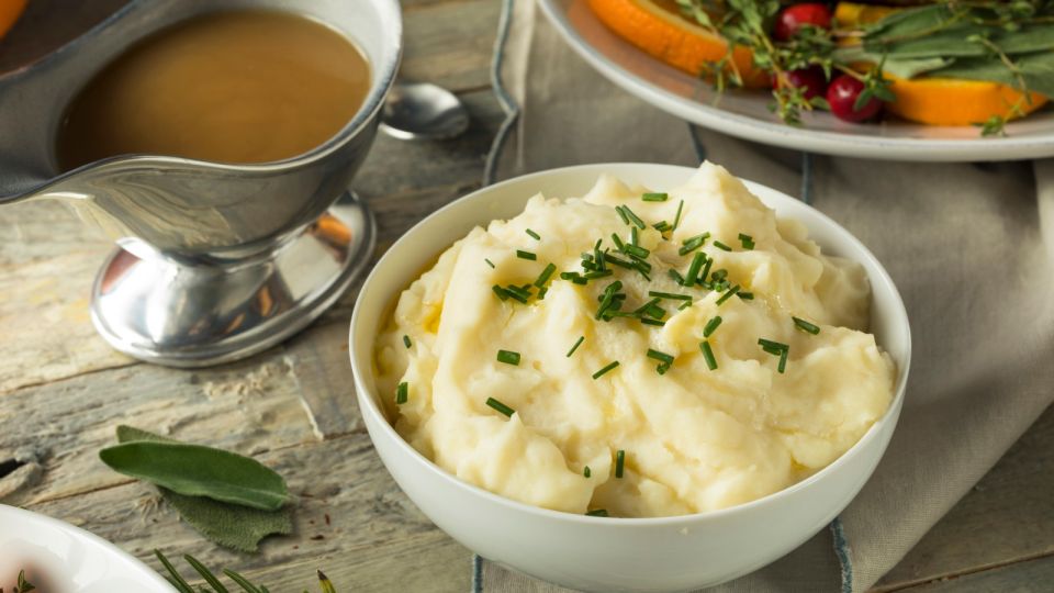 Нежное воздушное пюре приготовите без толкушки: удивитесь, как просто и быстро