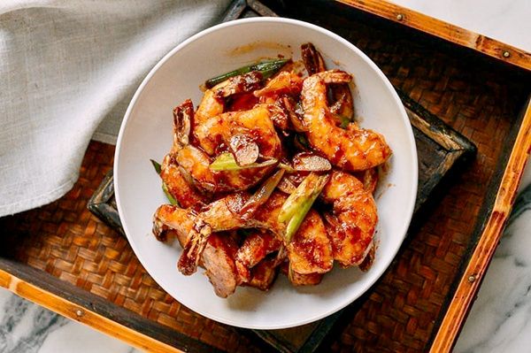 Креветки в удивительном соусе: необычный китайский рецепт, который стоит попробовать