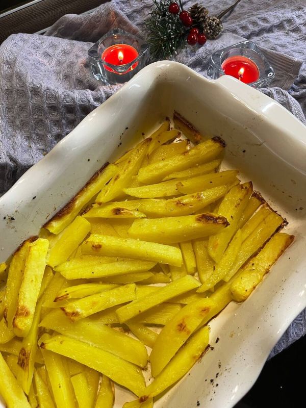 Легко и вкусно: запеченная картошка, как у любимого фастфуда