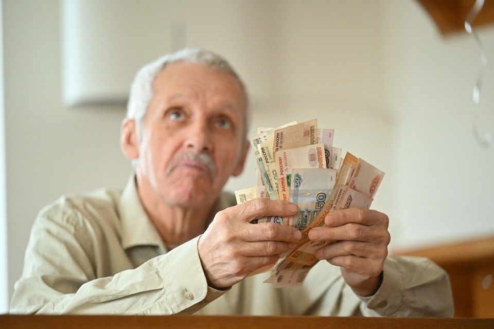 Челябинцы будут получать пенсии в праздничные дни