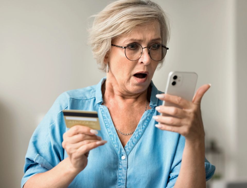 Как может случиться овердрафт по дебетовой карте и что с этим делать