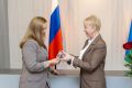 В парламенте Карелии впервые вручили удостоверение мировому судье