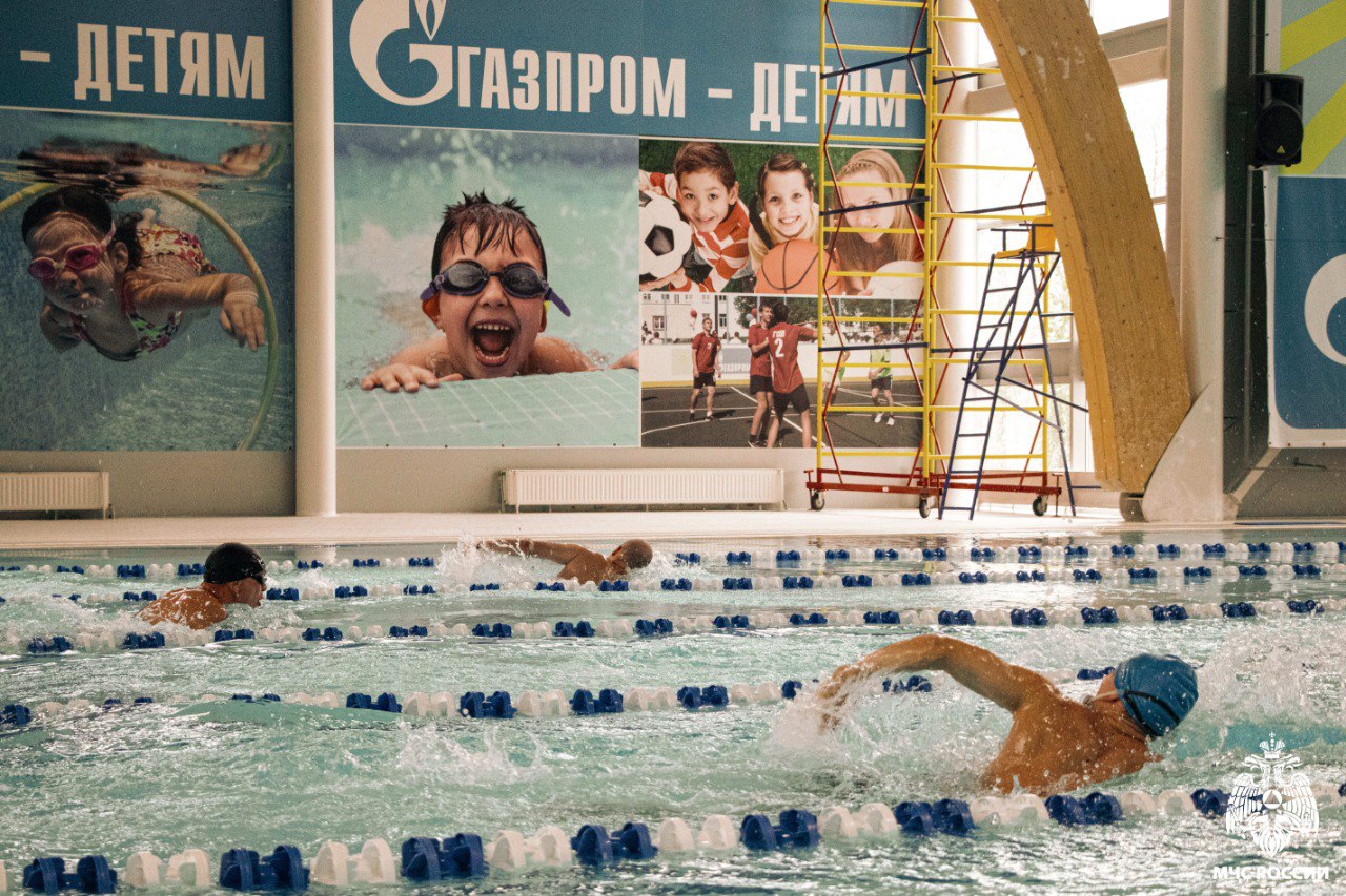 Лучшие в плавании. В Петрозаводске прошли соревнования по плаванию вольным стилем на 50 метров среди сотрудников МЧС Республики Карелия Лучшие в плавании. В Петрозаводске прошли соревнования по плаванию вольным стилем на 50 метров среди сотрудников МЧС Республики Карелия