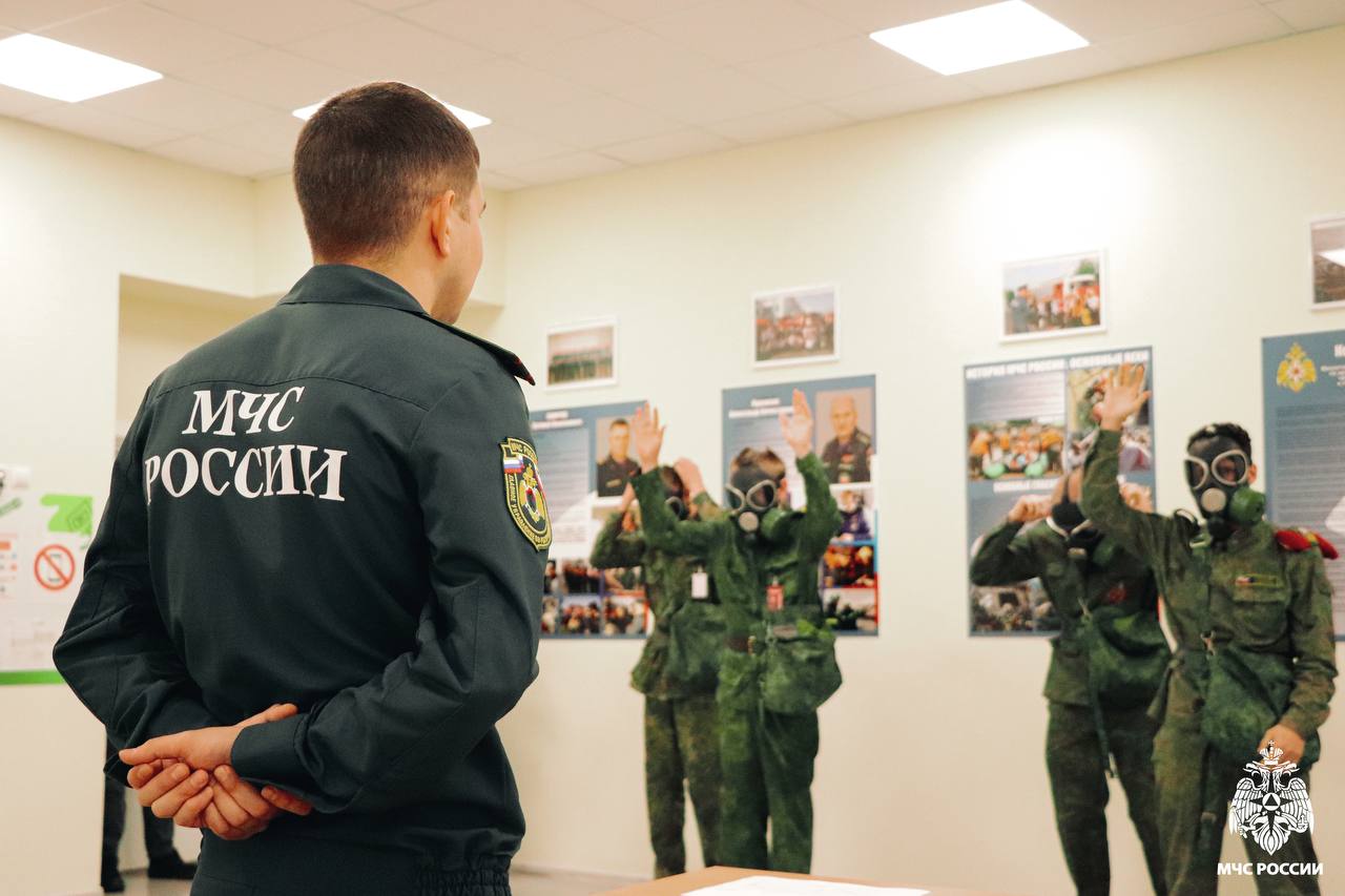 МЧС Карелии в «Авангарде». Сотрудники МЧС Республики Карелия стали экспертами двухдневной Республиканской спартакиады молодёжи допризывного возраста «Авангард.Карелия» МЧС Карелии в «Авангарде». Сотрудники МЧС Республики Карелия стали экспертами двухдневной Республиканской спартакиады молодёжи допризывного возраста «Авангард.Карелия»