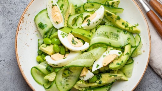 Превратите горох в аппетитный салат: готовится быстро, съедается — еще быстрее