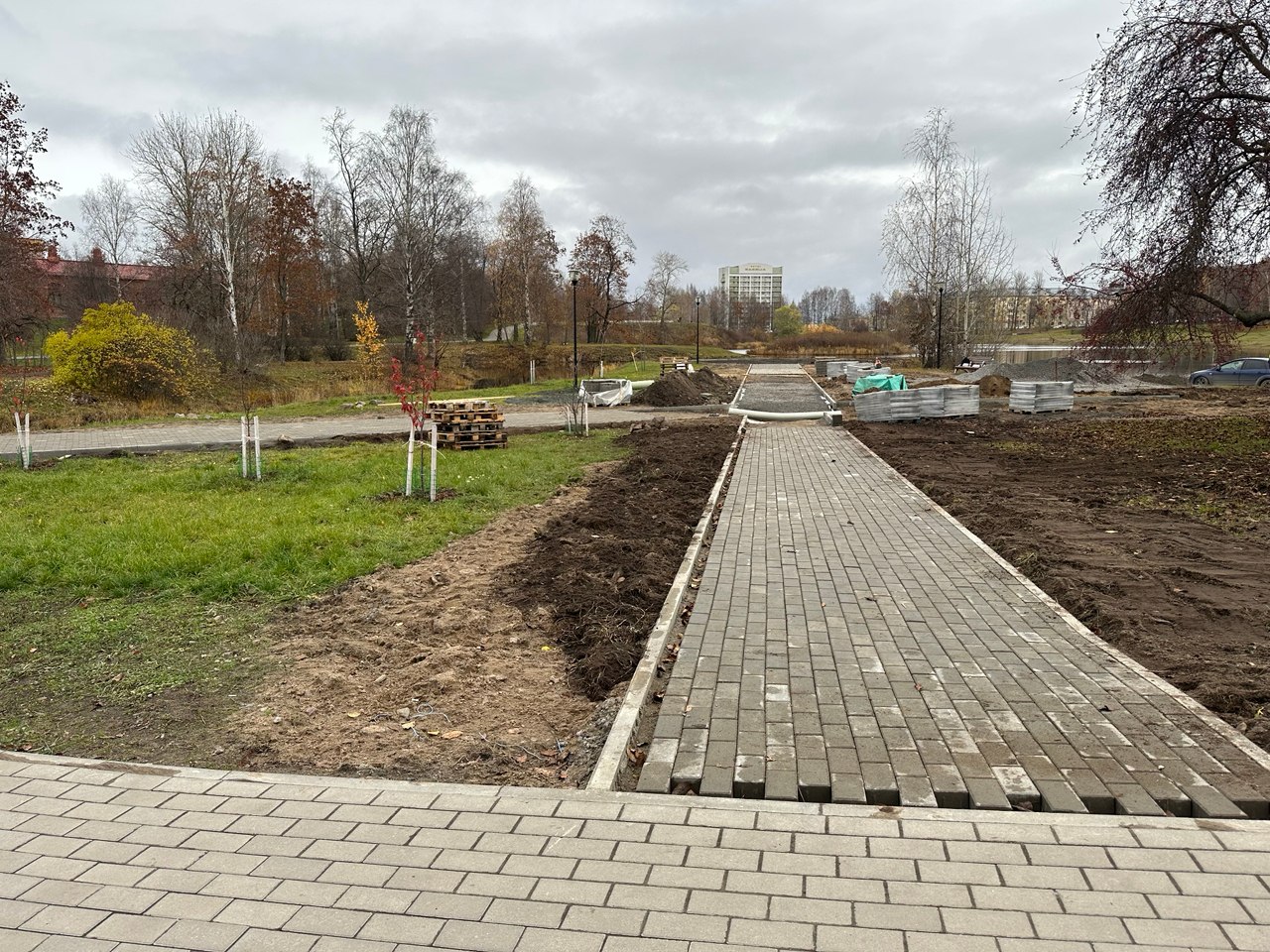 Колыхматова: Продолжаем благоустраивать Зарецкий парк Колыхматова: Продолжаем благоустраивать Зарецкий парк