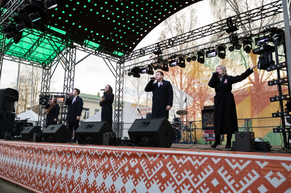 Элиссан Шандалович: «В сплоченности, вере в страну - наша сила!» Элиссан Шандалович: «В сплоченности, вере в страну - наша сила!»