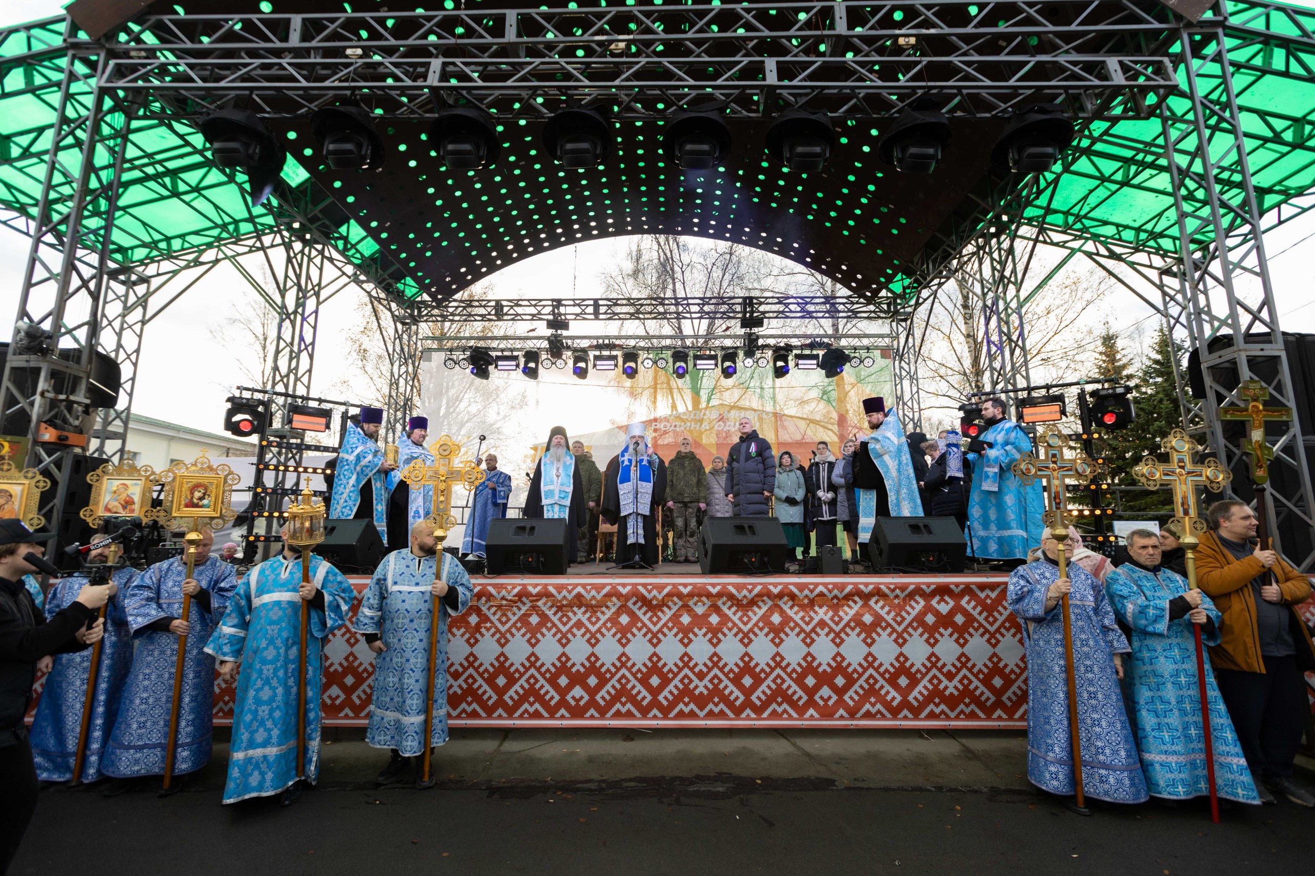 Элиссан Шандалович: «В сплоченности, вере в страну - наша сила!» Элиссан Шандалович: «В сплоченности, вере в страну - наша сила!»