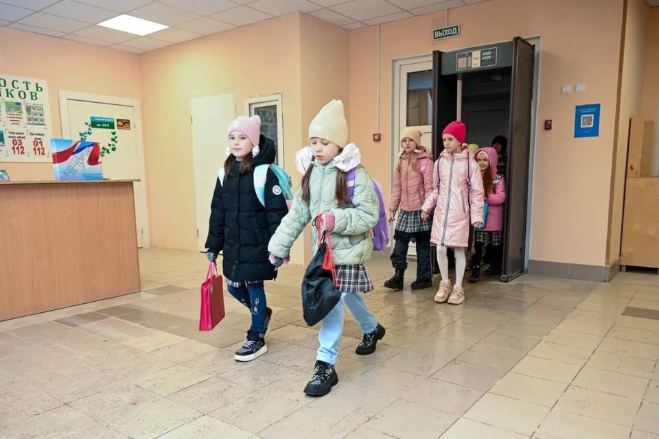 Колыхматова: Сегодня мы открыли двери нашей школы №7 после капитального ремонта! Колыхматова: Сегодня мы открыли двери нашей школы №7 после капитального ремонта!