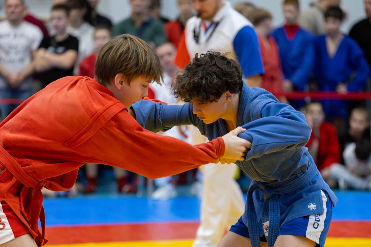 Чемпионат и первенство Карелии по самбо состоялись в Петрозаводске Чемпионат и первенство Карелии по самбо состоялись в Петрозаводске