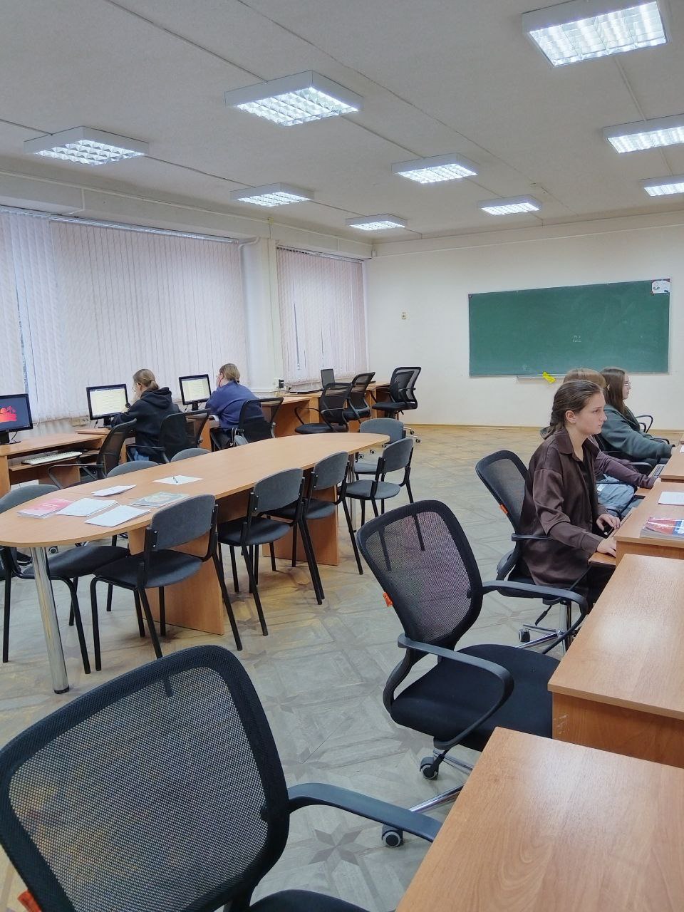 Более 80 старшеклассников Карелии приняли участие в региональном этапе олимпиады «Софиум» по избирательному праву Более 80 старшеклассников Карелии приняли участие в региональном этапе олимпиады «Софиум» по избирательному праву