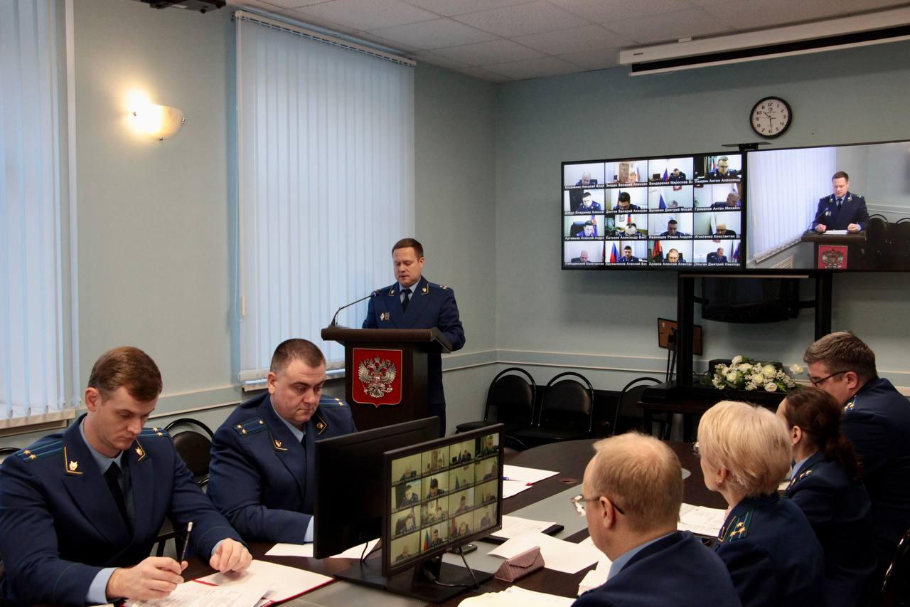 0 Под председательством прокурора Республики Карелия Дмитрия Харченкова состоялось заседание коллегии, посвященное состоянию работы по рассмотрению обращений и приему граждан в органах прокуратуры республики 0 Под председательством прокурора Республики Карелия Дмитрия Харченкова состоялось заседание коллегии, посвященное состоянию работы по рассмотрению обращений и приему граждан в органах прокуратуры республики