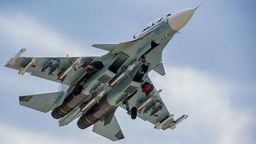 В Карелии упал военный самолёт Су-30, погибли два члена экипажа, сообщает канал 112