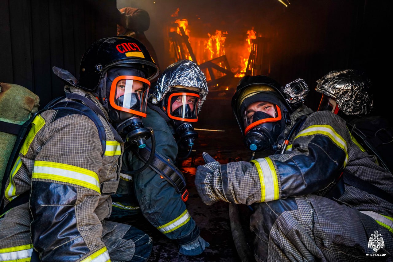 У настоящих мужчин – испытания с огнём! У настоящих мужчин – испытания с огнём!