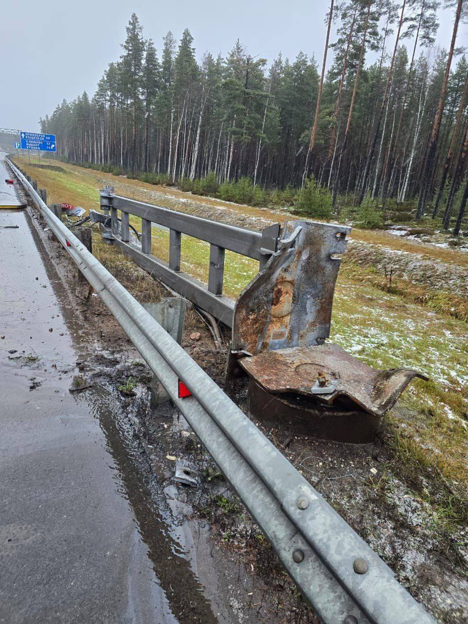 В Петербурге из-за опрокинувшегося самосвала перекрыли трассу «Сортавала» В Петербурге из-за опрокинувшегося самосвала перекрыли трассу «Сортавала»