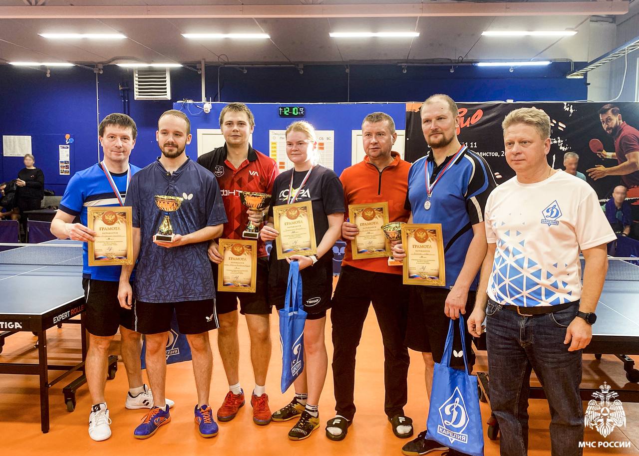 Теннис «по-динамовски». В Петрозаводске завершился чемпионат Карельского регионального «Динамо» по настольному теннису Теннис «по-динамовски». В Петрозаводске завершился чемпионат Карельского регионального «Динамо» по настольному теннису