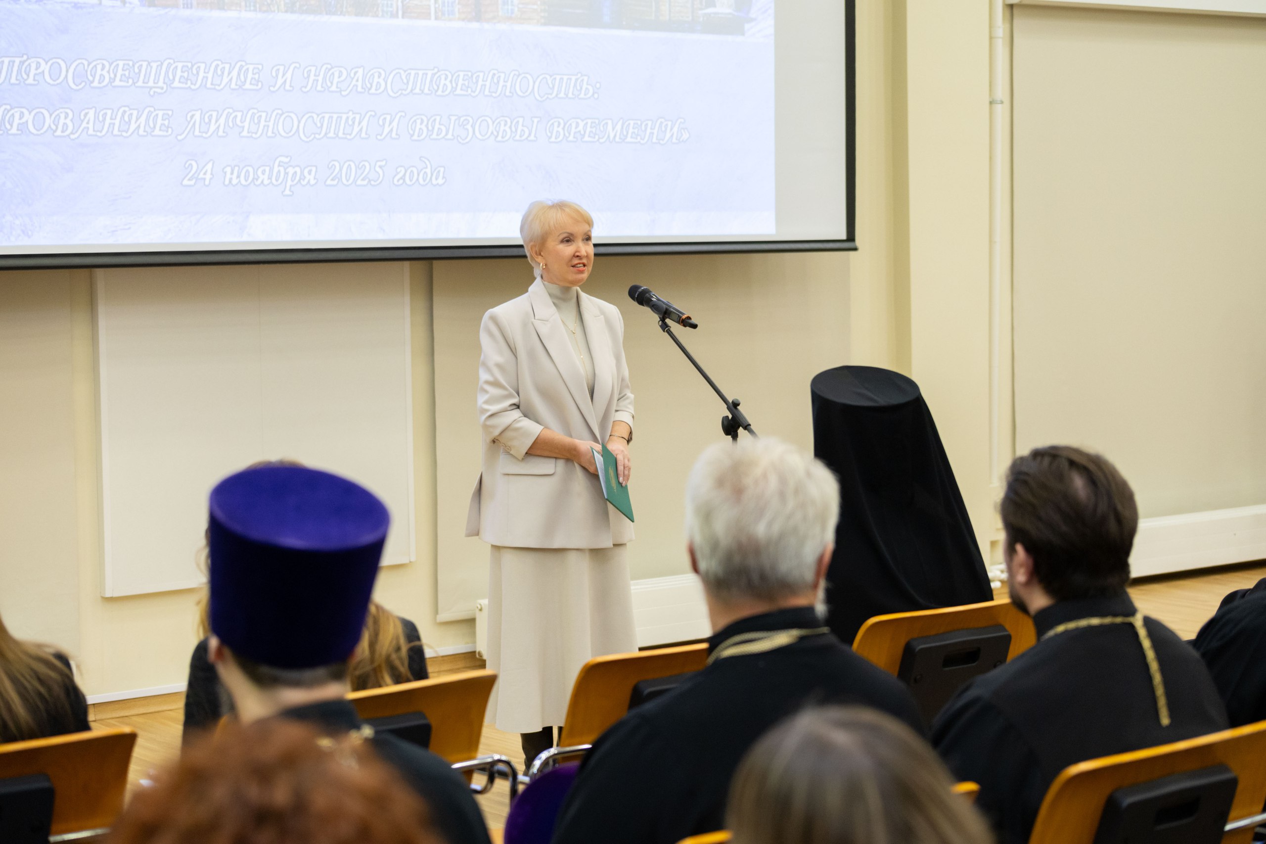 В Петрозаводске открылся региональный этап «Рождественских чтений»