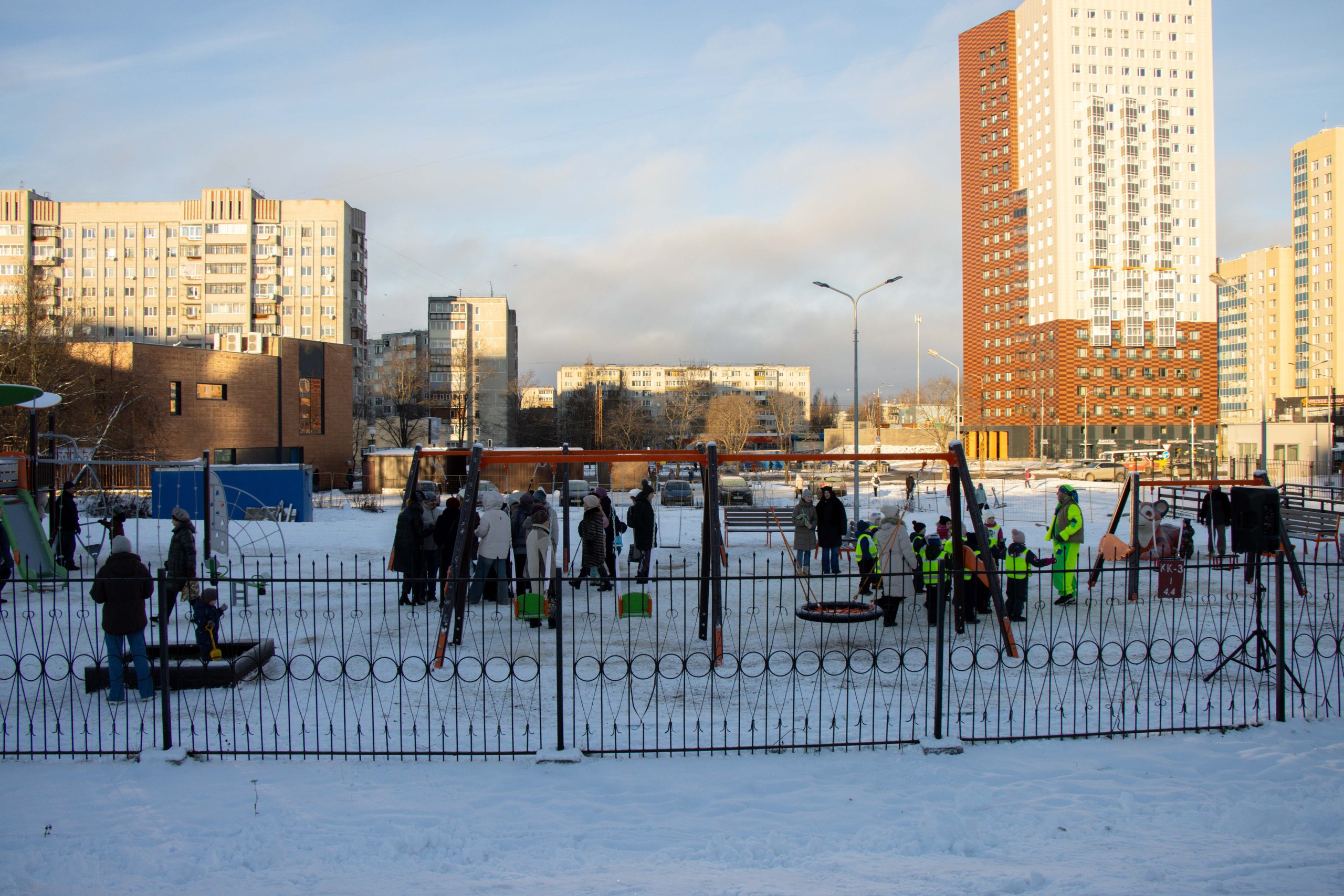 Детскую площадку открыли на Кукковке благодаря программе поддержки местных инициатив Детскую площадку открыли на Кукковке благодаря программе поддержки местных инициатив