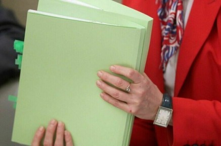 Госдума обсудит закон, который продлит срок сохранения детских лагерей