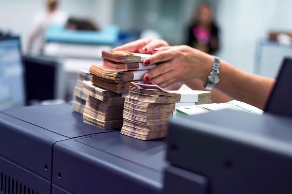 Как защита программ долгосрочных сбережений избавляет от долговых заморочек