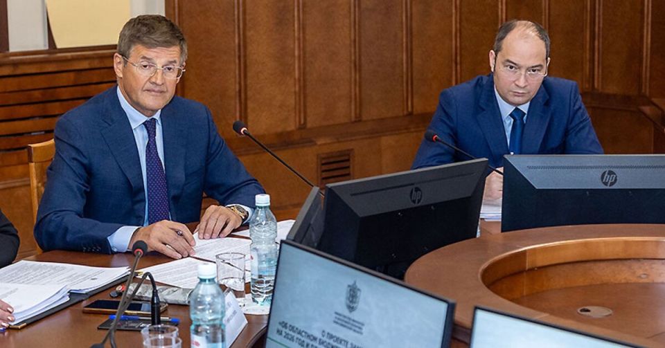 Депутаты НСО требуют справедливости: «Почта России» не может взимать комиссию с льготников