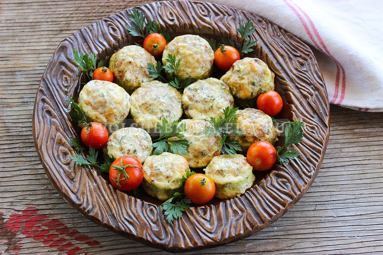 Нежные кабачковые пеньки: как приготовить яркое блюдо с фаршем и сыром