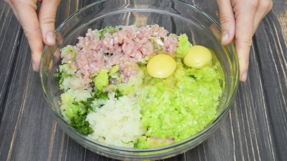 Нежные котлеты с кабачками: легкость и вкус в вашем меню