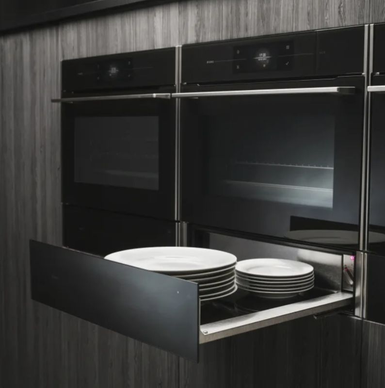 Почему встраиваемый подогреватель посуды становится ключевым атрибутом современных кухонь?