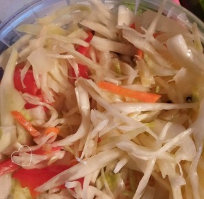 Новый взгляд на квашеную капусту: яркие рецепты для осеннего стола