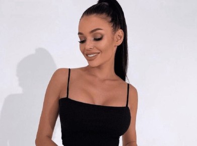 Стоит ли держаться за старое? 5 предметов гардероба, которые лучше убрать в сторону