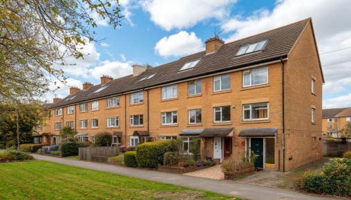 Скрытые расходы в квитанциях ЖКХ: Как россияне субсидируют коммунальные излишества