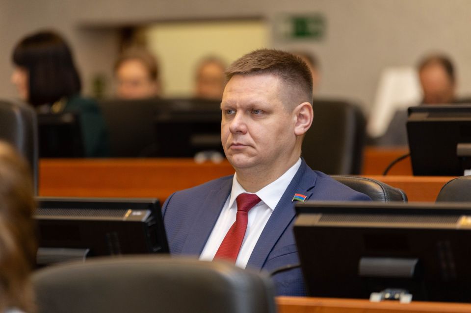 Александр Паккуев: В Карелии в 2026 году сохранится льгота для студентов и школьников на проезд в пригородных поездах