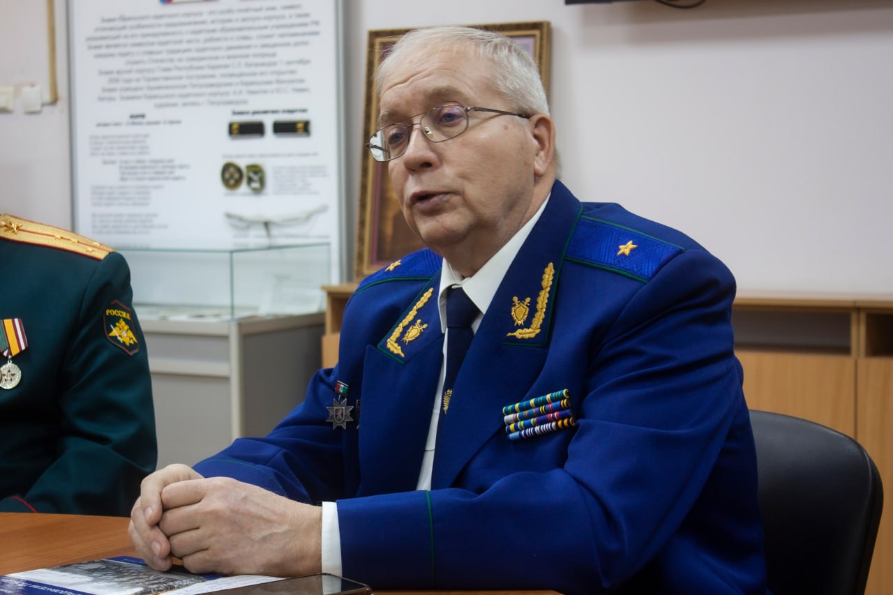 Представитель следственного управления организовала встречу кадетов с ветераном следствия и героем СВО Представитель следственного управления организовала встречу кадетов с ветераном следствия и героем СВО