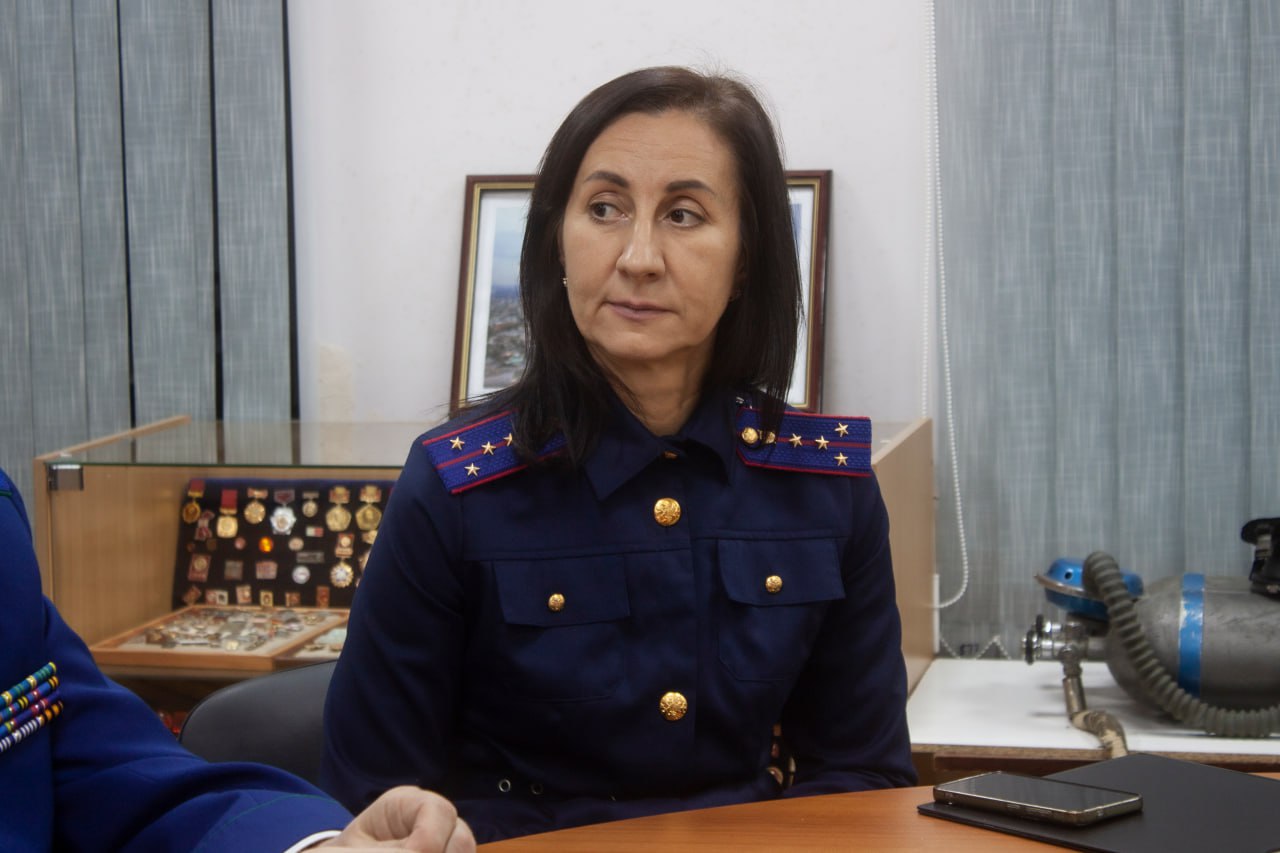 Представитель следственного управления организовала встречу кадетов с ветераном следствия и героем СВО Представитель следственного управления организовала встречу кадетов с ветераном следствия и героем СВО