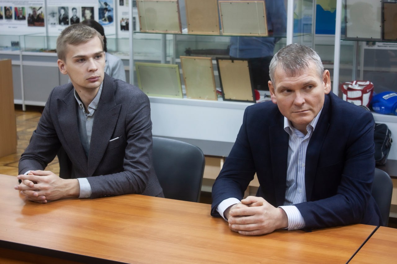 Представитель следственного управления организовала встречу кадетов с ветераном следствия и героем СВО Представитель следственного управления организовала встречу кадетов с ветераном следствия и героем СВО