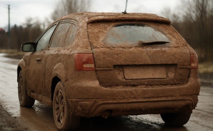 Штраф за грязные номера: как избежать столкновения с правилом 2025 года