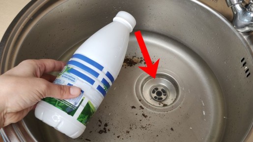 Легкий способ очистки забитой канализации с помощью подручных средств