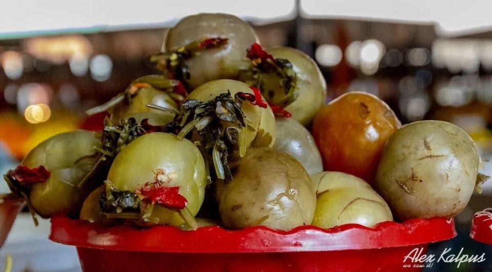 Очарование грузинской кухни: неповторимые фаршированные зеленые помидоры